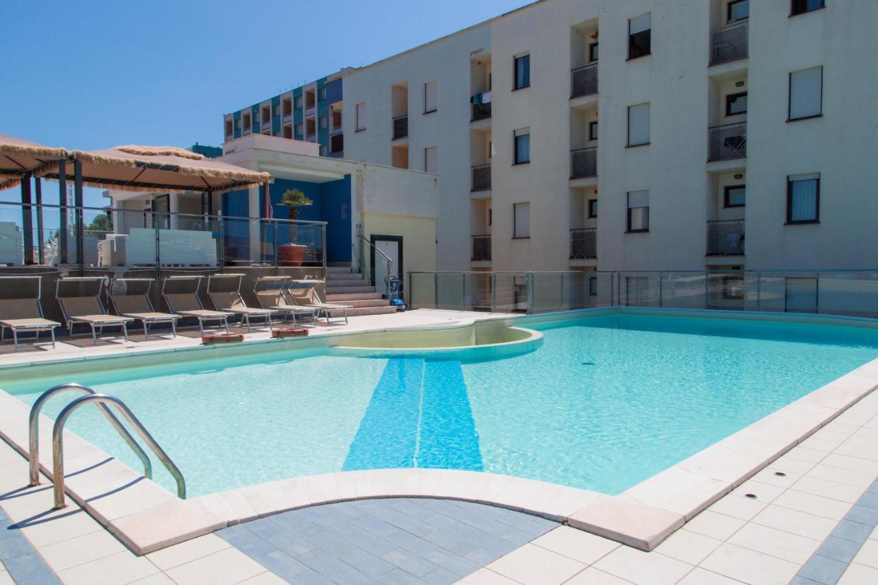 Hotel Duca Degli Abruzzi Montesilvano Marina Екстериор снимка