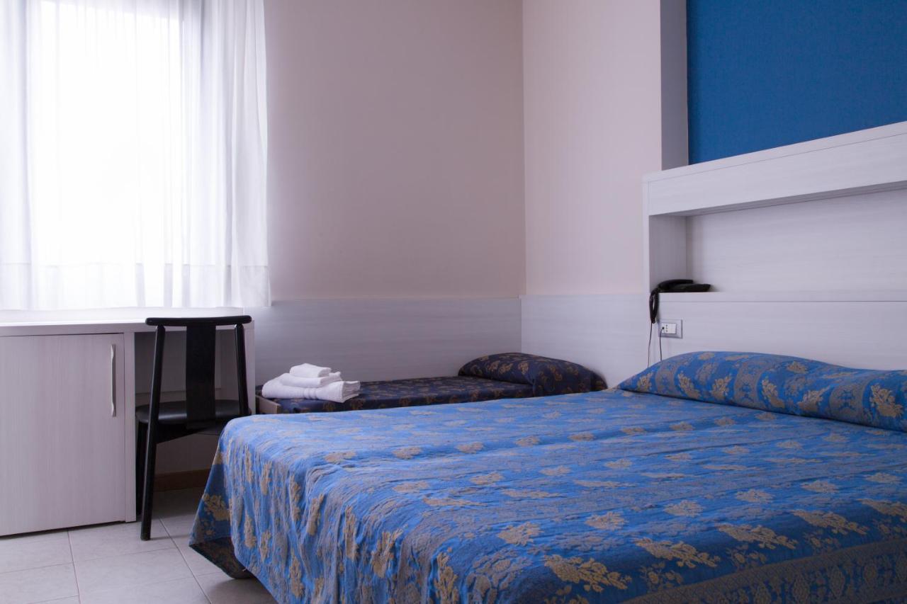 Hotel Duca Degli Abruzzi Montesilvano Marina Екстериор снимка