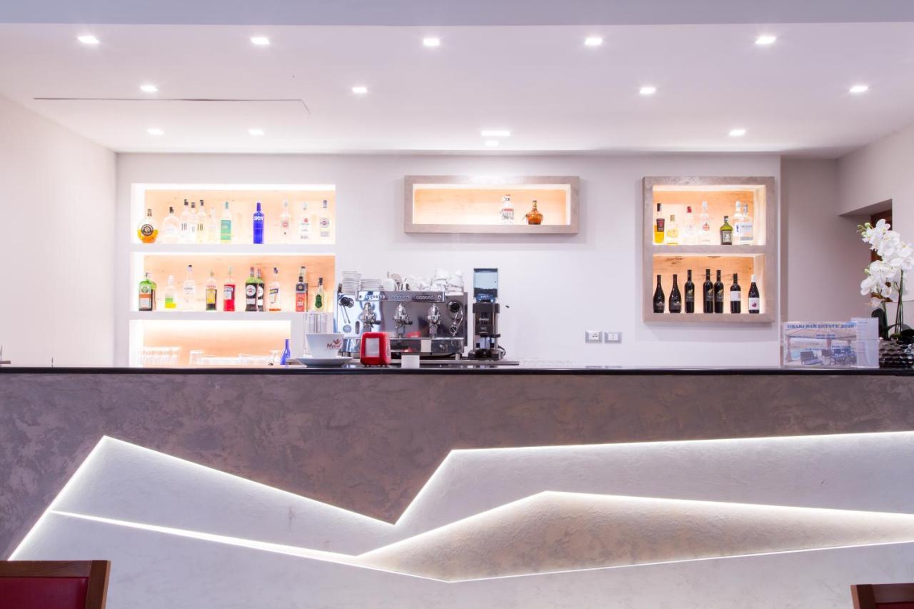 Hotel Duca Degli Abruzzi Montesilvano Marina Екстериор снимка