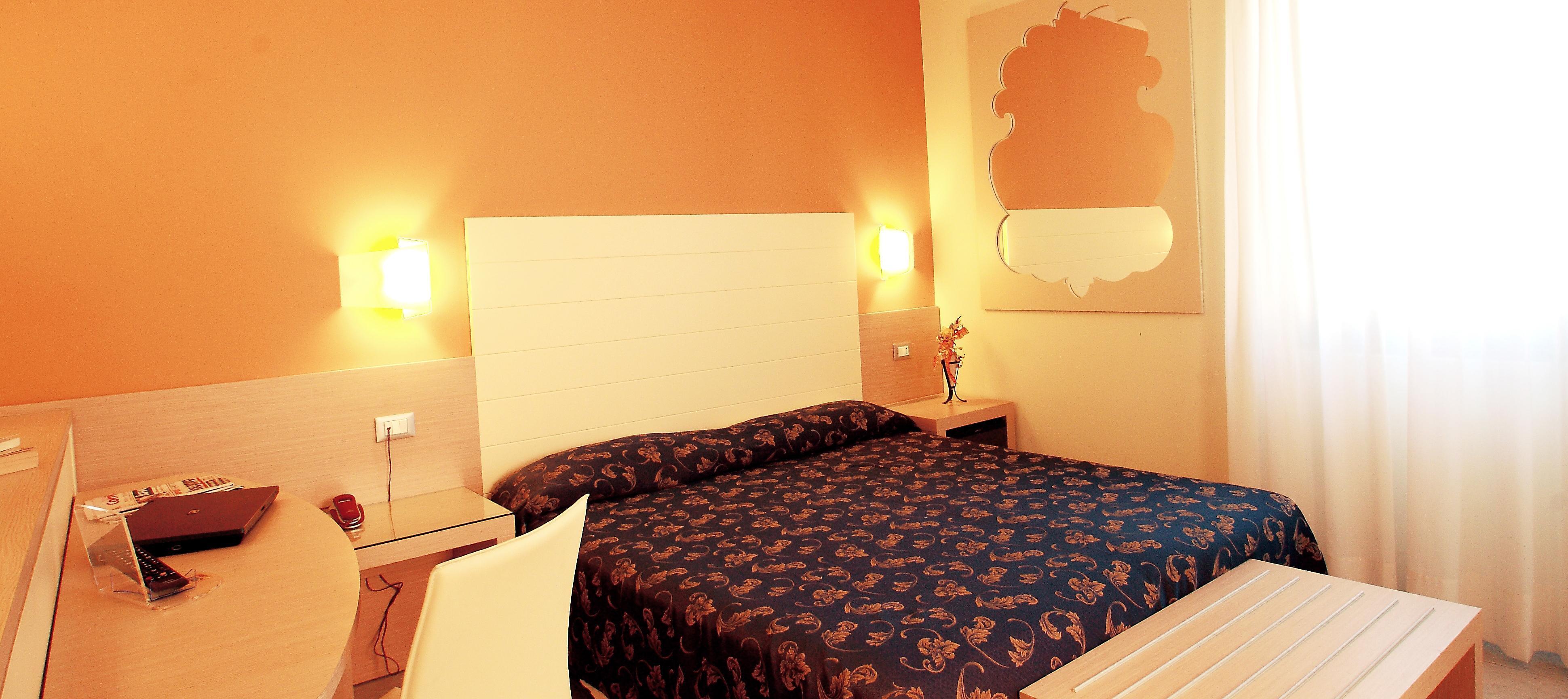 Hotel Duca Degli Abruzzi Montesilvano Marina Екстериор снимка